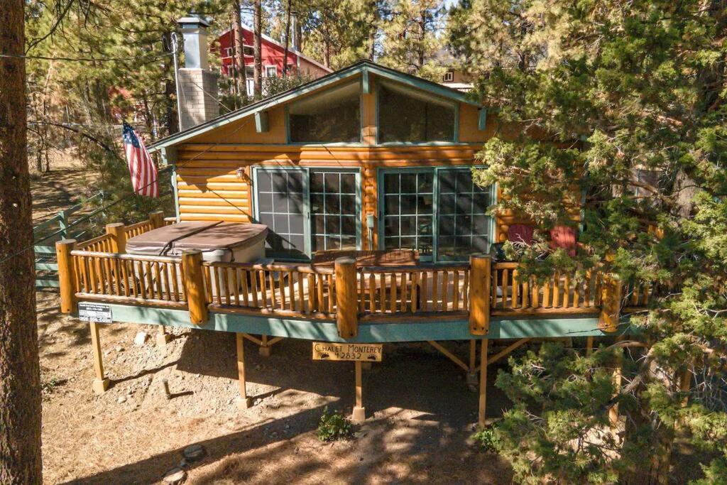 Вилла Chalet Monterey W/Hot Tub - Big Decks/Bbq Биг Бэар Лейк Экстерьер фото