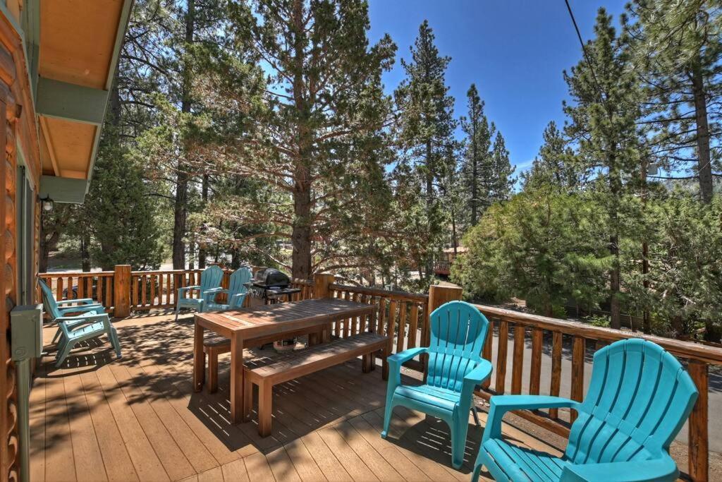 Вилла Chalet Monterey W/Hot Tub - Big Decks/Bbq Биг Бэар Лейк Экстерьер фото